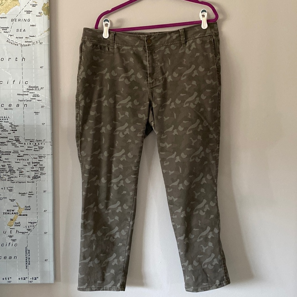 Women's Camouflage Pants